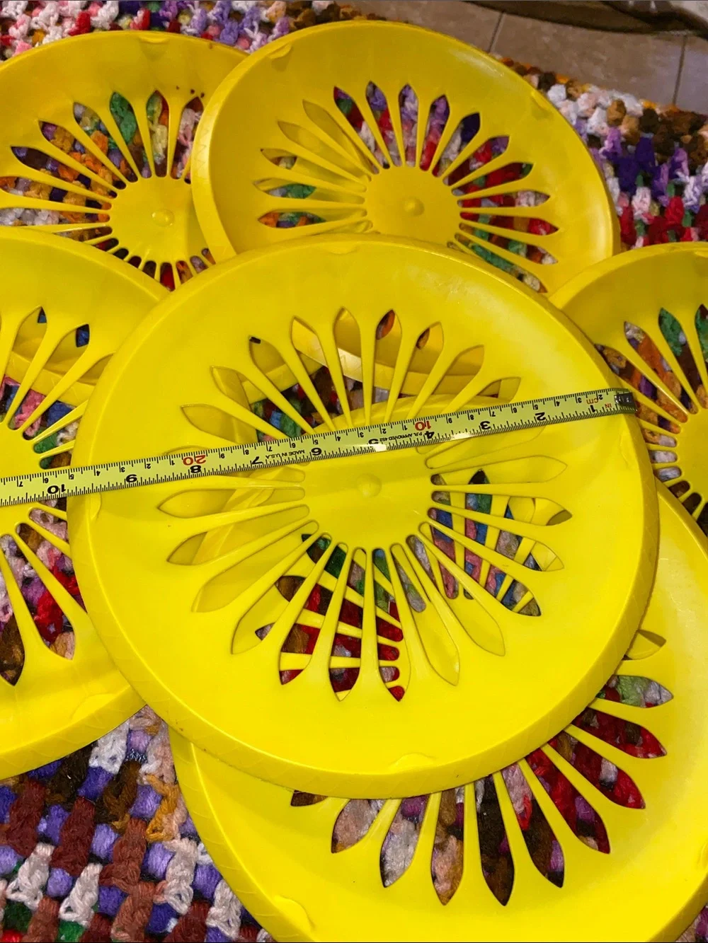 Vintage Plastic Yellow Sunflower Paper Plate Holders, Set of 6 10